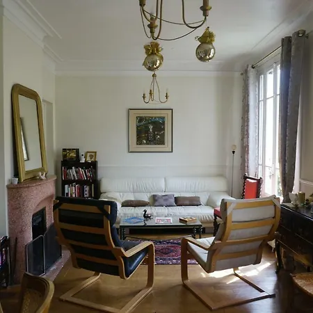 בית אירוח Maison Eliane ורסאי