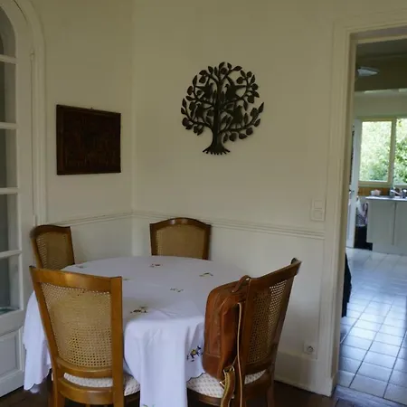 בית אירוח Maison Eliane ורסאי